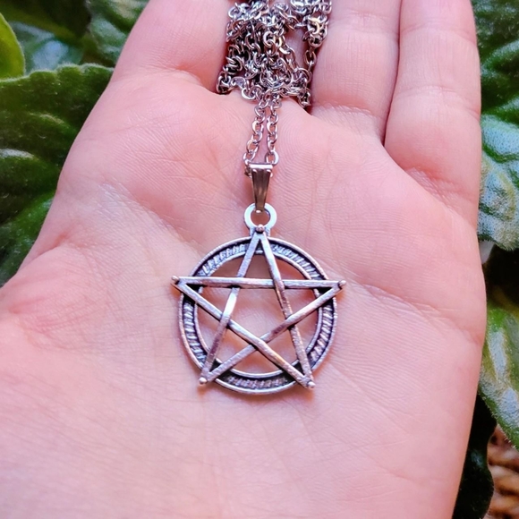 New Handmade Pentagram Necklace - Picture 3 of 3